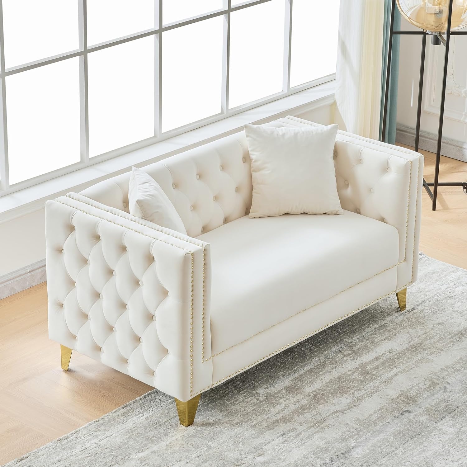 Elegant Velvet Nailhead Sofa – Stylish & Cozy 🛋️✨